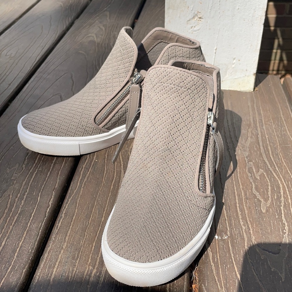Steve Madden wedge